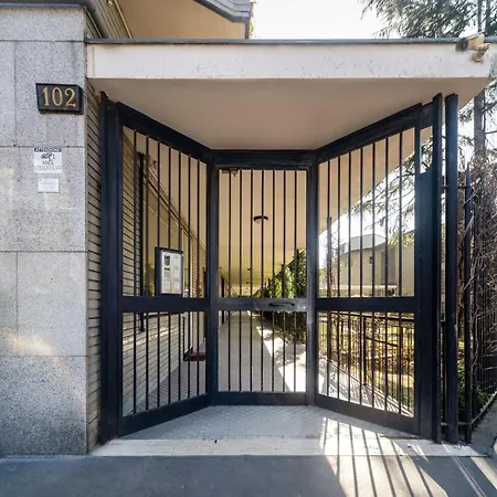 Casa Da Zurea * Milan